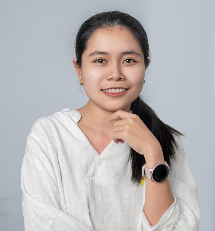Mrs. Sreang Kaknikar
